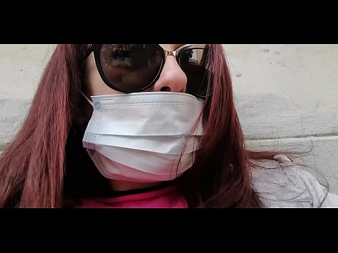 ❤️ Nicoletta membalas dendam pada tetangganya dan kencing di garasinya (Karantina Italia Khusus Covid19) ❤️❌ Video sialan  pada kami id.thebestfetishsites.ru